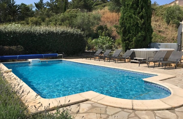 Villa Beaufort Swimming 
