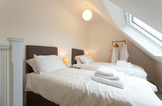 Remarkable 2-Bed Apartment in Culross