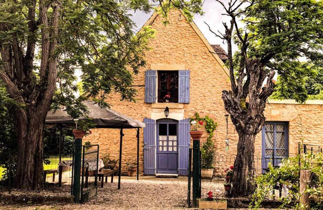Prices Rent Cottage Tremolat Dordogne 