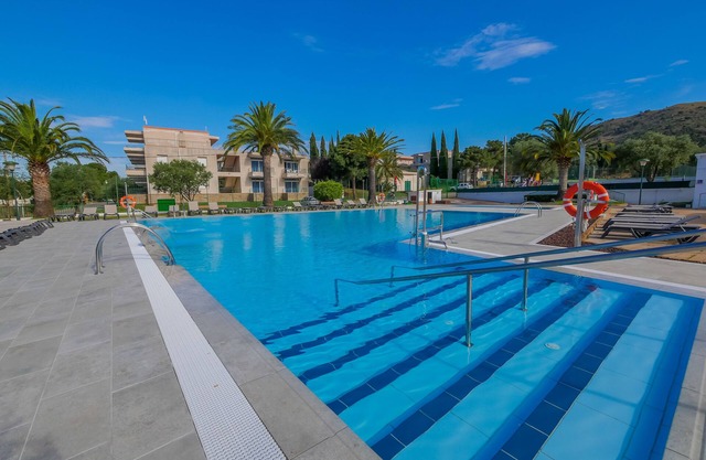 Rescator Resort 107 - One Bedroom Apartment, Sleeps 4