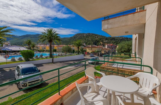 Rescator Resort 109 - One Bedroom Apartment, Sleeps 4