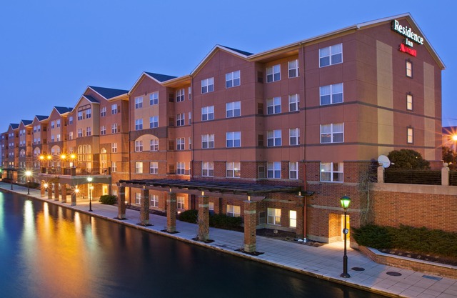 Residence Inn Indianapolis Downtown on The Canal