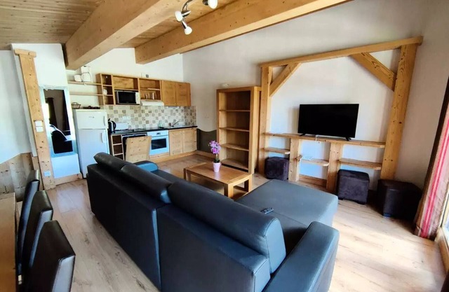 La Cime Des Arcs People 