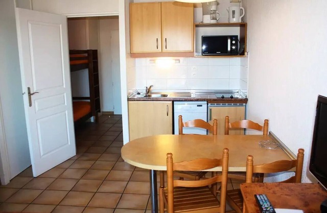 Residence Sea Golf People 