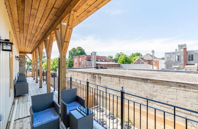 Rideau 1Bd Apartment Balcony Free Parking