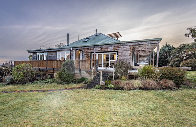 Rivendell Horopito Holiday 