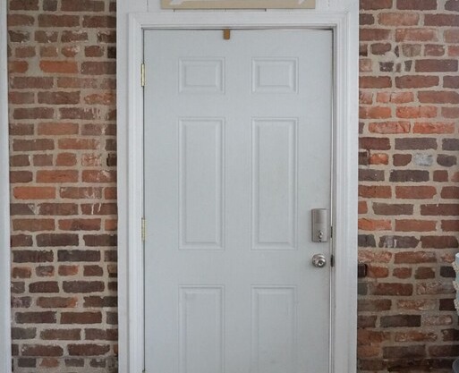 Riverview Loft facing Current River w/Wifi deck and living room faces river