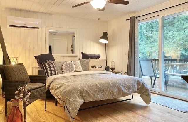 Rocky River Retreat 