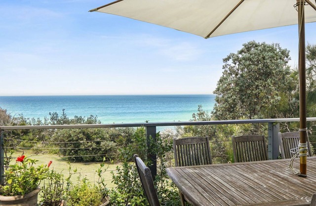 Rockys beach house on the waterfront