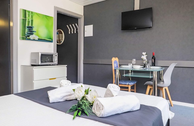 Rosablanche B22 by Interhome