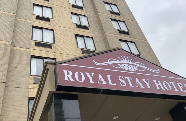 Royal Stay Hotel