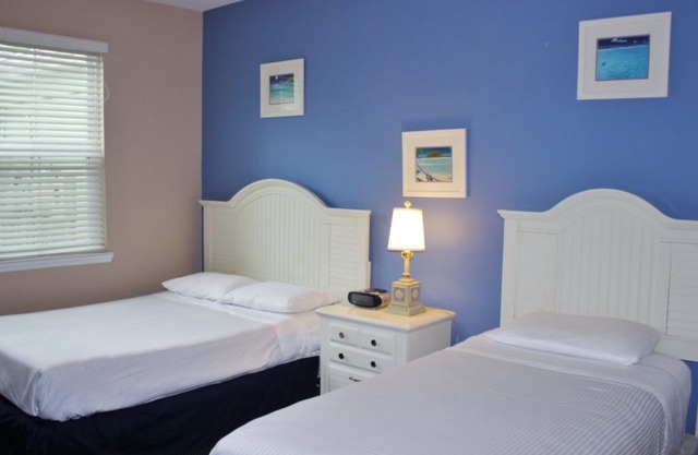 Runaway Beach - 2 Bd Villa (RW12103)