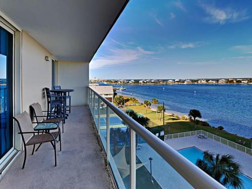 Sabine Yacht Racquet Club 