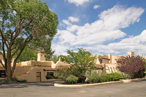 Sagebrush Inn 