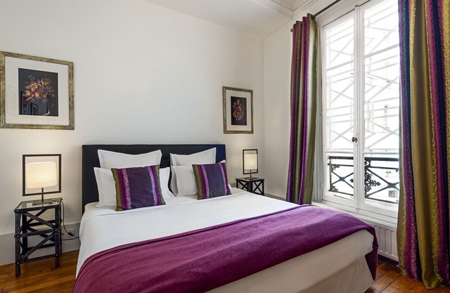 Saint-Germain Chic Two Bedroom