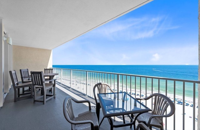 San Carlos 1205- Stay Here and Save Money!