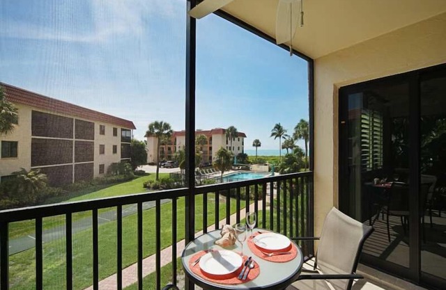 Sandalfoot Condo 2D2