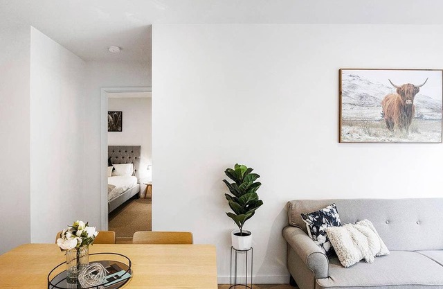 *SANITISED* Bespoke Designer Home By The Yarra River + Heart of Abbotsford