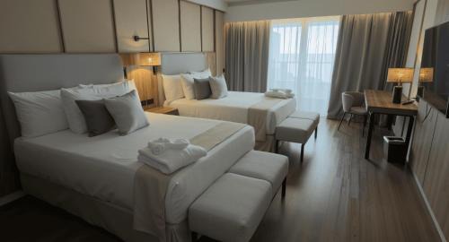 Experience Hamaca Beach 