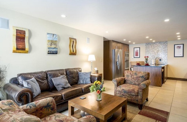 Scandinavian Lodge 03 Condo