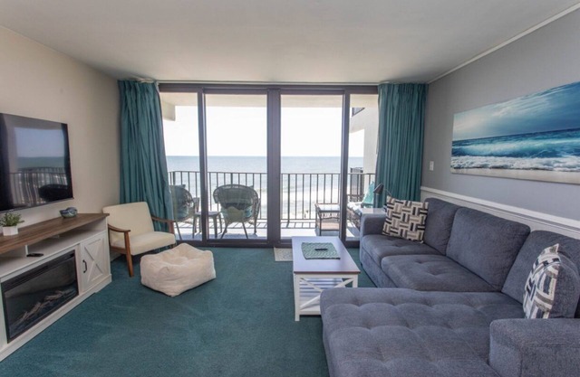 SEA WORTHY 2 BEDROOM OCEAN FRONT CONDO