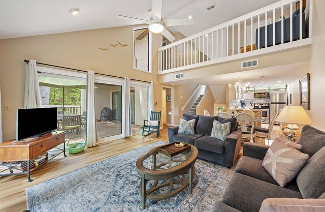 SeaPines, On site pool, Walk to Beach Club, Pet Friendly, Golf Views