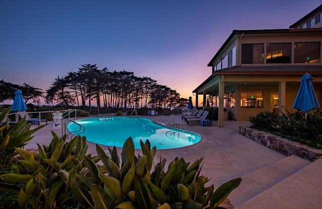 Seascape Beach Resort 