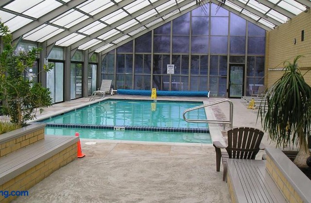 Seaside Camping Resort Studio Cabin 4