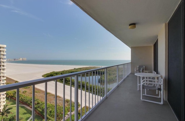 Seaview Court 