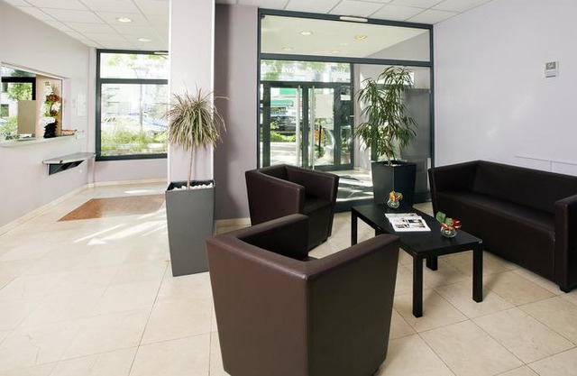 Sejours & Affaires Lyon Park Lane