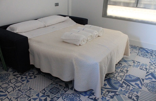 Self catering La Alvardana for 6 people