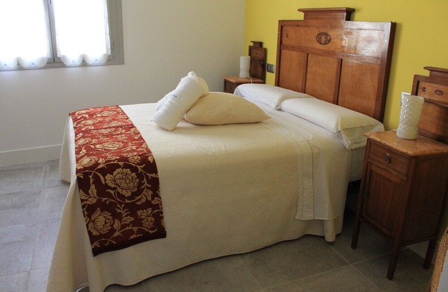 Self catering La Alvardana for 9 people