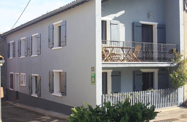 Self La Ferme Tranquille People 