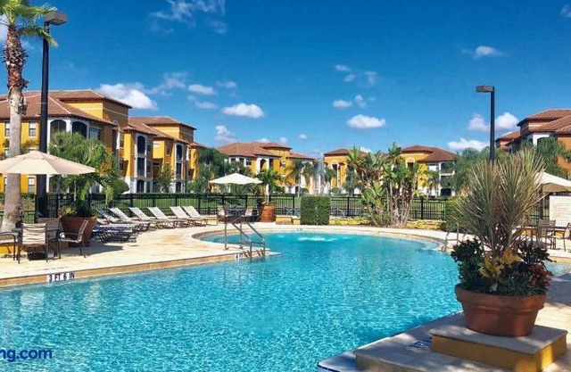 Serenata Condominiums,Sarasota