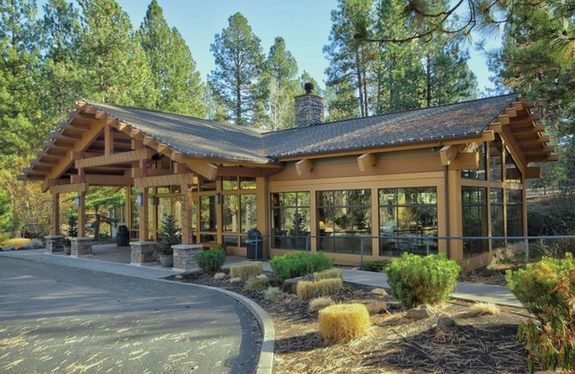 Seventh Mountain Resort