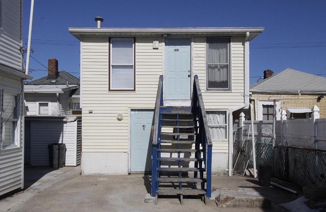 Shore Beach Houses - 41 D Lincoln Avenue