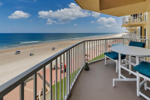 Shores Club 