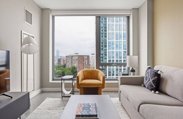 Sleek North Station 1BR w/W/D & Gym, nr TD Garden, by Blueground