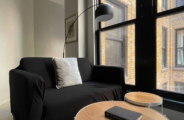 Sleepover: Amazing Studio - Downtown Springfield
