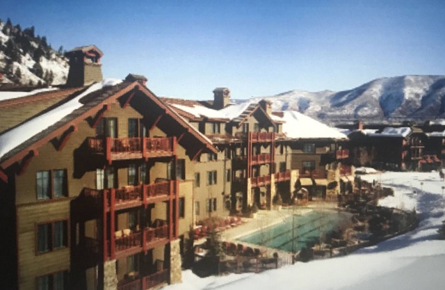 Slopeside Ski-In/Ski -Out 2 Bedroom in Ritz-Carlton Aspen Highlands