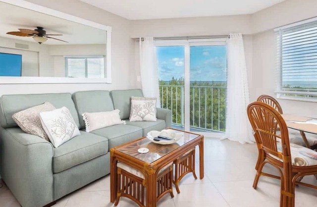 Snorkeling, Diving, Poolside Cocktails &Pickleball