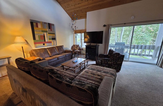Snowcreek Resort Vacation Rental 644