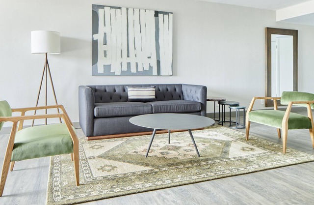 Sonder at The Terrace | One Bedroom Apartment w/ Balcony Parkway View