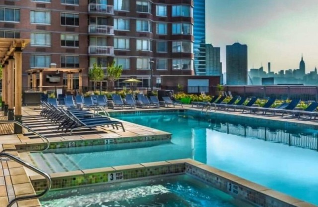Spacious 1BR | Full Kitchen | Jersey City by GLS