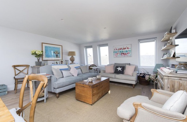 Spacious & Beautiful 2 Bedroom in Fulham