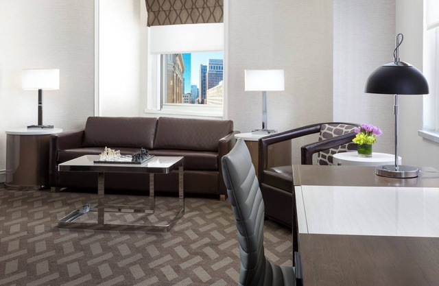 Spacious Room Perfect For Boston Stay | Right off Boston Theater District