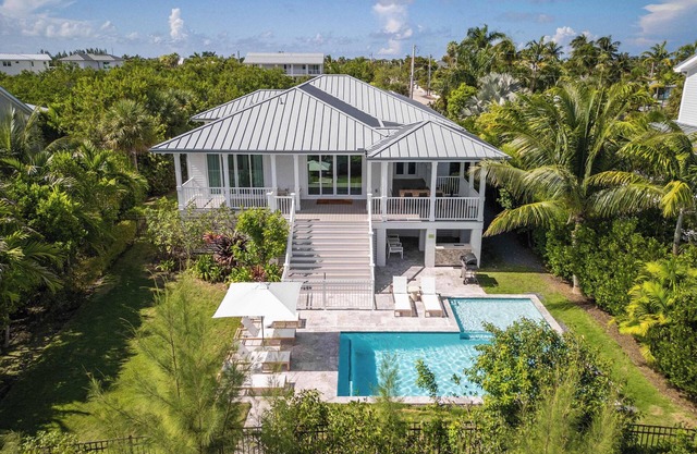 Springtide House at Lunara Bay