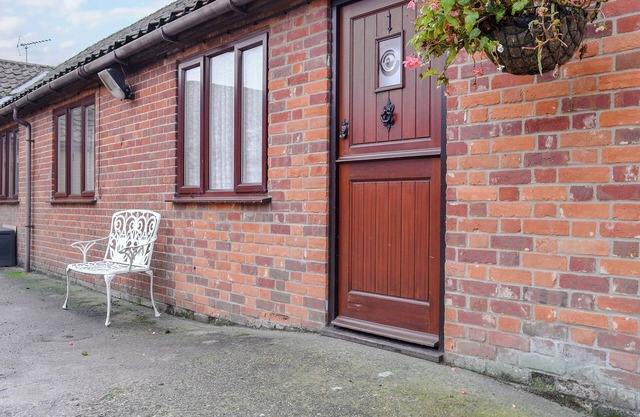 Stable Cottage 1 - UKC3741