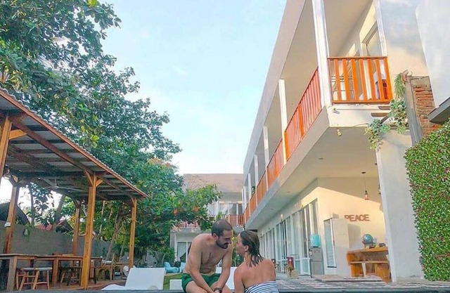 Standart 14 Adult Gili Trawangan Beachfront