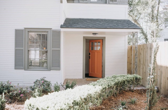Starland District Cottage - Foodie Getaway!